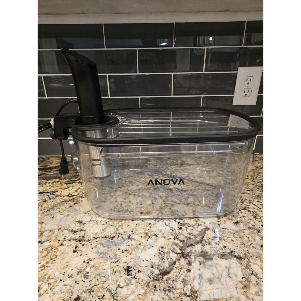 ANOVA Sous Vide Precision Cooker AN500-10 120V 1000 Watt + 16L Container